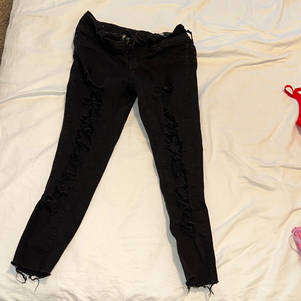 Stylish Black Havana Distressed Women Jeans